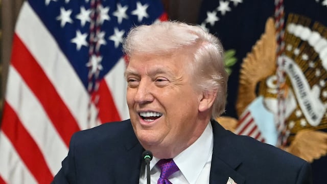 Donald Trump, maravillado por operación en Irán, pide no preocuparse por el después