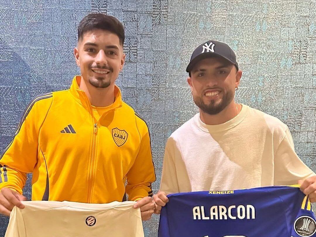El mediocampista de Universitario de Deportes intercambió camiseta con el futbolista xeneize en el hotel de concentración.