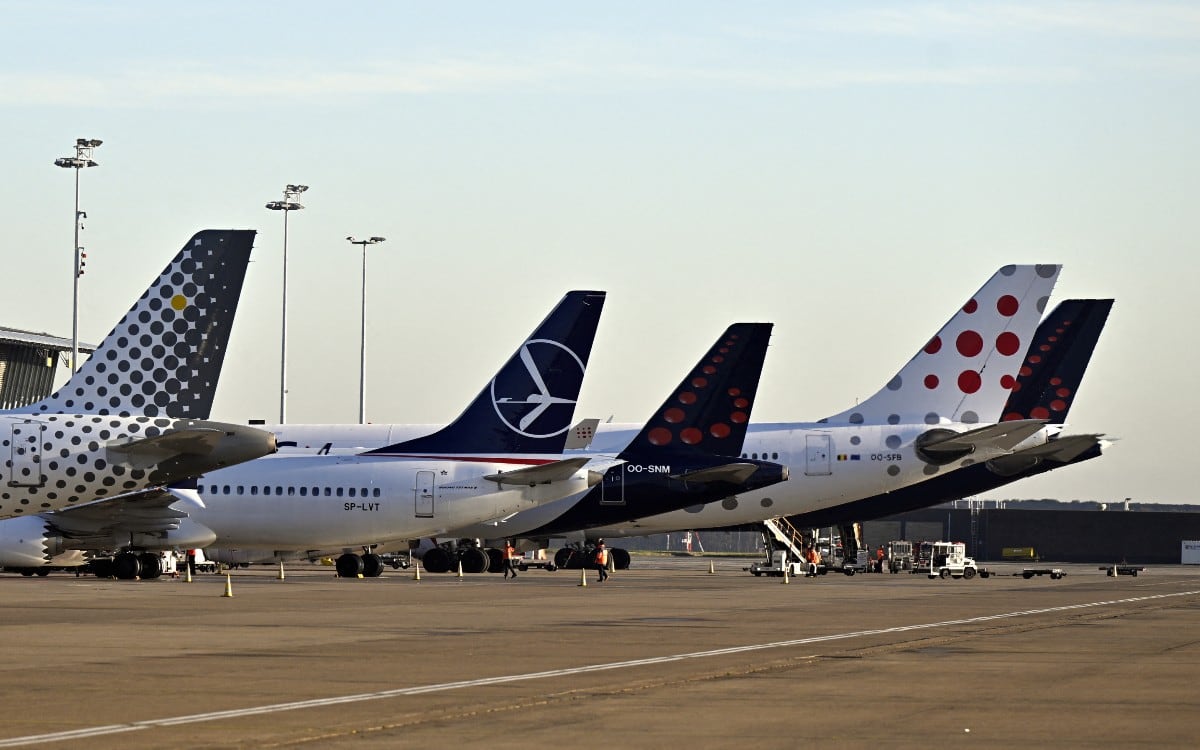 La Administración Federal de Aviación (FAA) confirmó que reducirá hasta un 10% la capacidad operativa en 40 aeropuertos del país. (Foto: ERIC LALMAND / Belga / AFP)