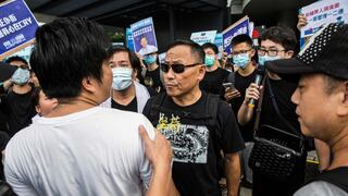 Miles marchan en Hong Kong para respaldar a la policía | FOTOS