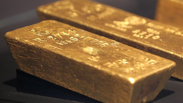 Precio del oro retrocede después de avances vertiginosos en medio del conflicto entre Rusia y Ucrania
