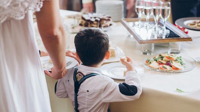 Niños en matrimonios: ¿Es correcto involucrar a mis hijos en eventos para adultos?