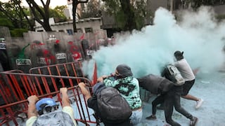 Manifestantes y policías chocan cerca de embajada de Israel en Ciudad de México