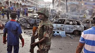 Atentado con coche bomba en Nigeria mata al menos 15 personas