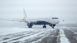 ¡Atención viajero! Cancelan casi 1500 vuelos por tormenta invernal en Estados Unidos