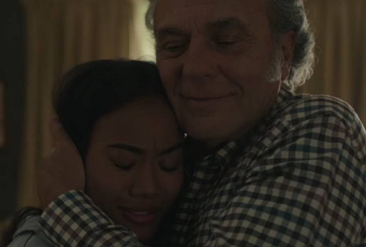 Tirso Abantos (José Coronado) se reencuentra con su nieta Irene (Nona Sobo) en la temporada 4 de "Entrevías" (Foto: Mediaset España)