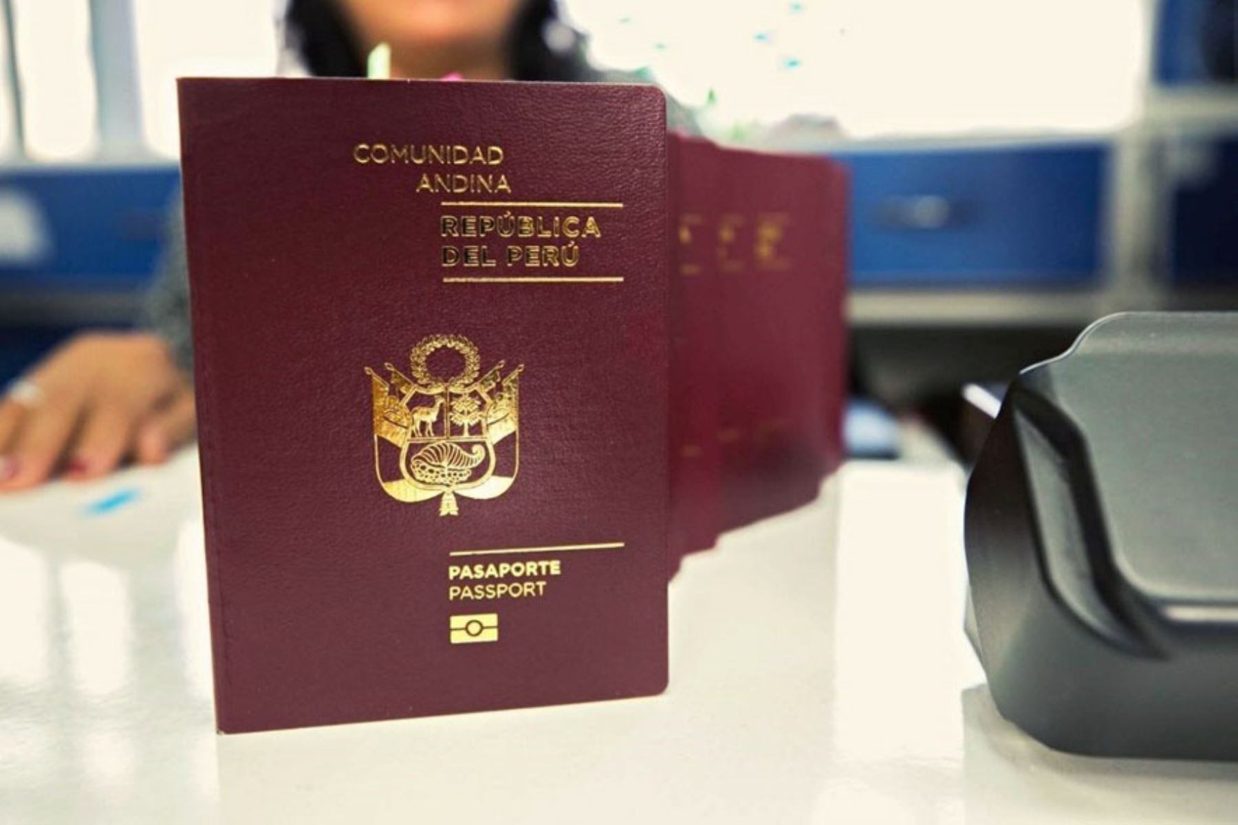 La Contraloría dio a conocer que Migraciones pagó 2 millones de soles por lote de pasaportes electrónicos con fallas de fabricación | Foto: Andina / Referencial