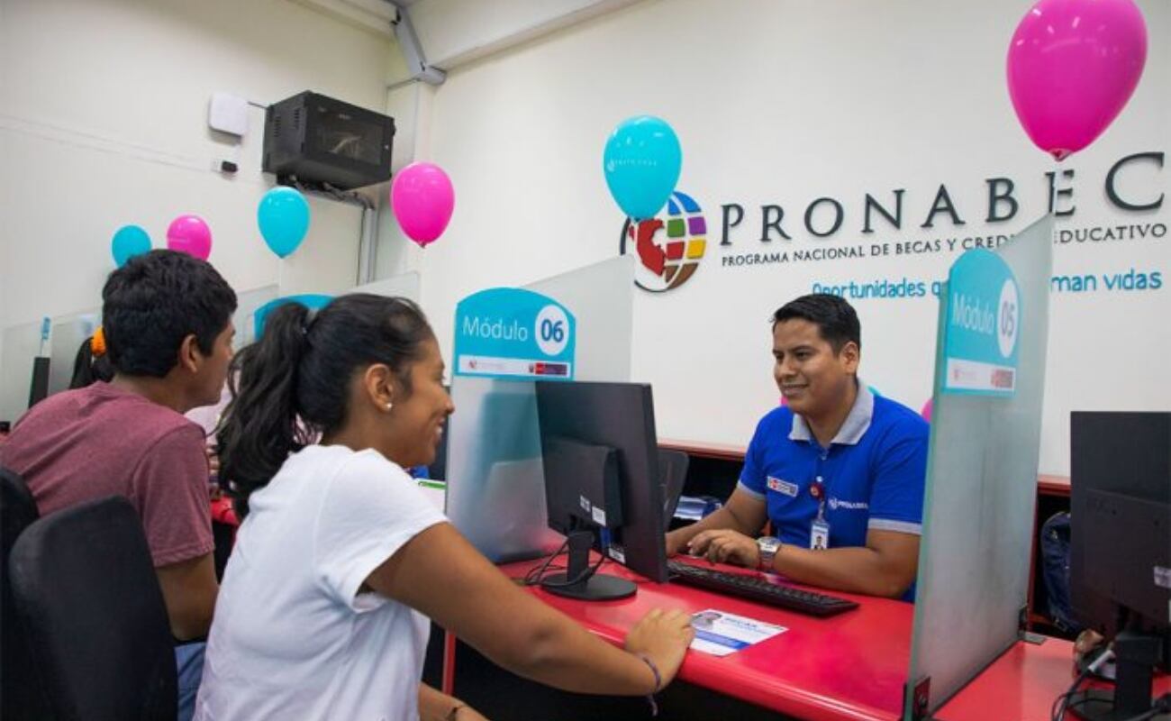 Pronabec ha informado a miles de peruanos sobre el programa Beca Perú 2025, que busca otorgar 174 becas completas para estudiar en universidades e institutos.