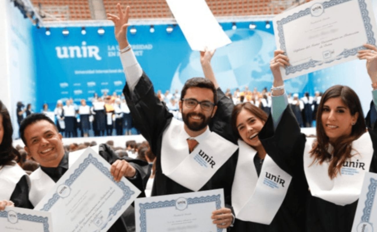 Desde hace algunos años, UNIR Perú ha destacado por permitir a sus alumnos finalizar sus estudios a través de clases virtuales, siendo avalada por la Superintendencia Nacional de Educación Superior Universitaria (Sunedu).