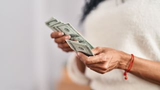 ¿Cuándo será el nuevo aumento del salario mínimo en California?