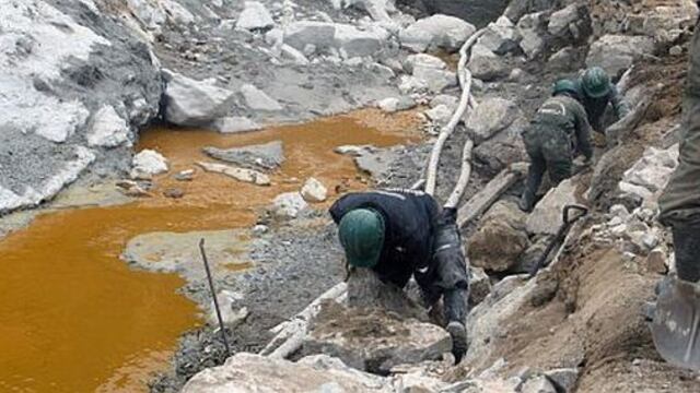 Relaves mineros del cerro El Toro ponen en riesgo a escolares