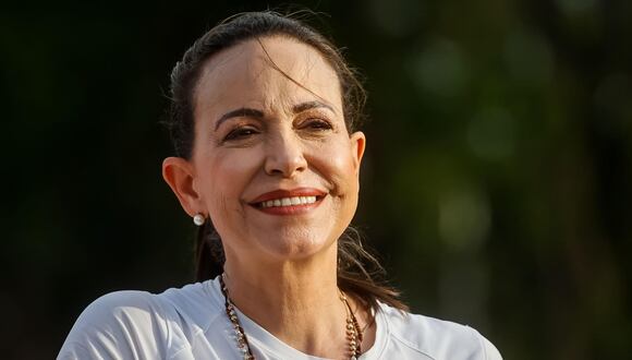 La líder de la oposición, María Corina Machado, asiste a un acto de campaña este miércoles, en Puerto La Cruz (Venezuela). EFE/ Miguel Gutiérrez