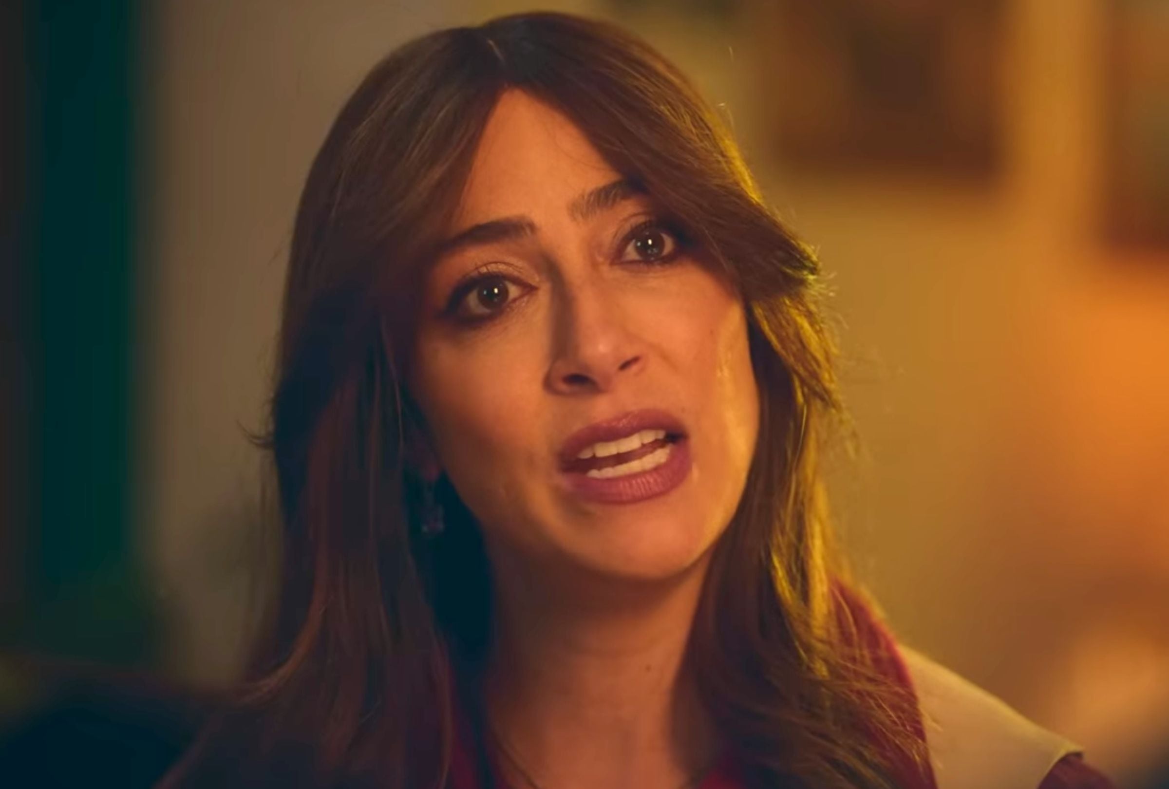 Verónica Orozco como Ana en una escena de la temporada 3 de la serie colombiana "La primera vez" (Foto: Netflix)