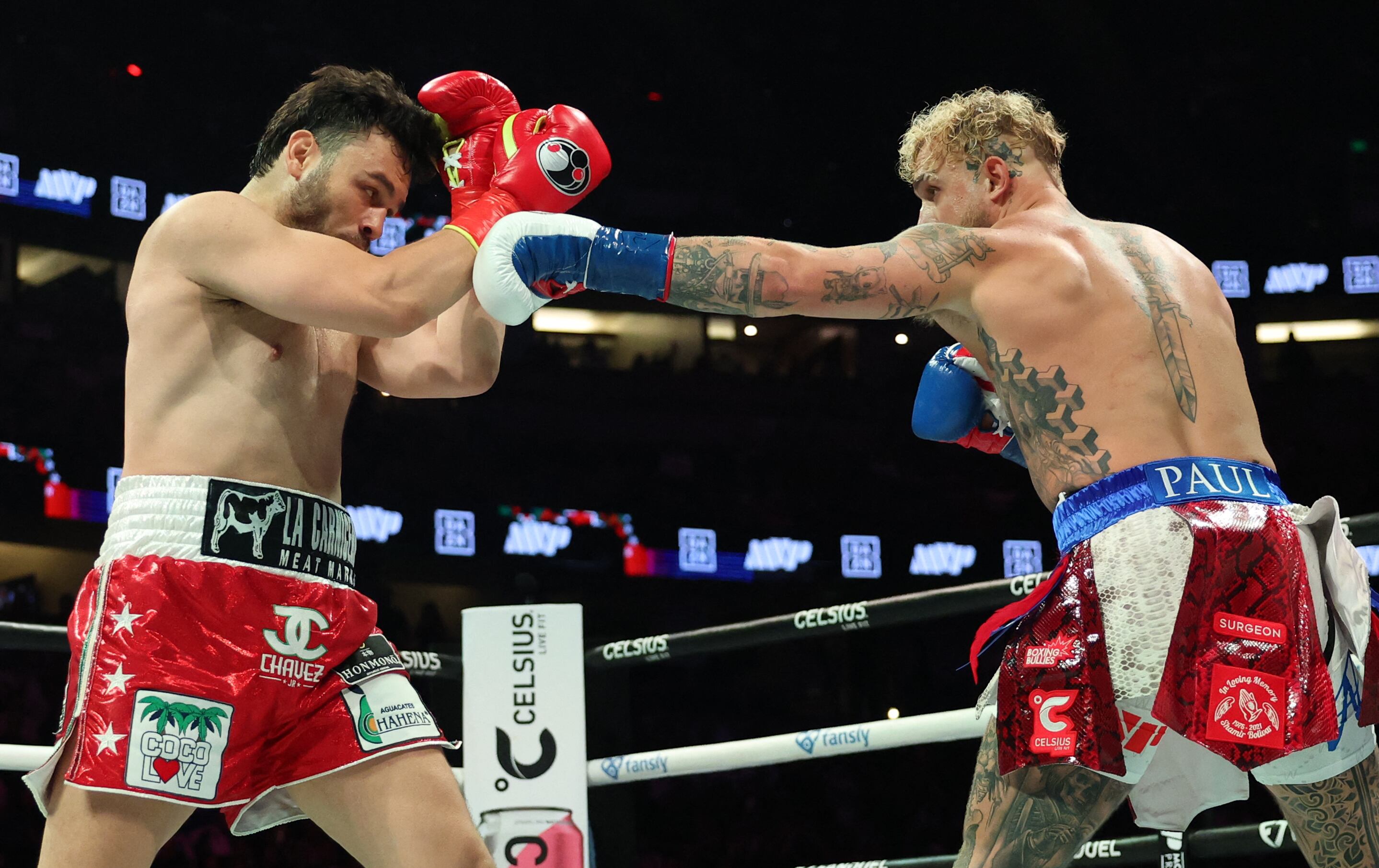 Julio César Chávez Jr. en su combate contra Jake Paul días antes de ser arrestado por ICE (Foto: AFP)