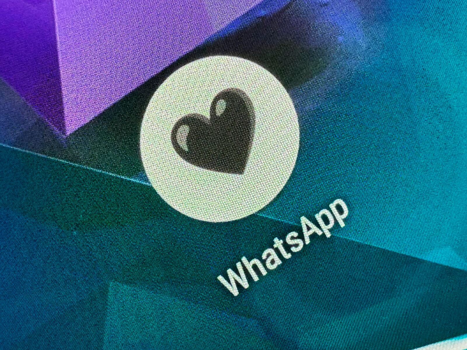 WHATSAPP | De esta manera podrás cambiar el ícono de WhatsApp por el de un corazón negro. Usa estos pasos. (Foto: MAG - Rommel Yupanqui)
