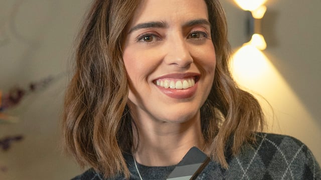 ¿Vale la pena verla? Qué está diciendo la crítica sobre la serie mexicana “Amor de oficina” de Netflix