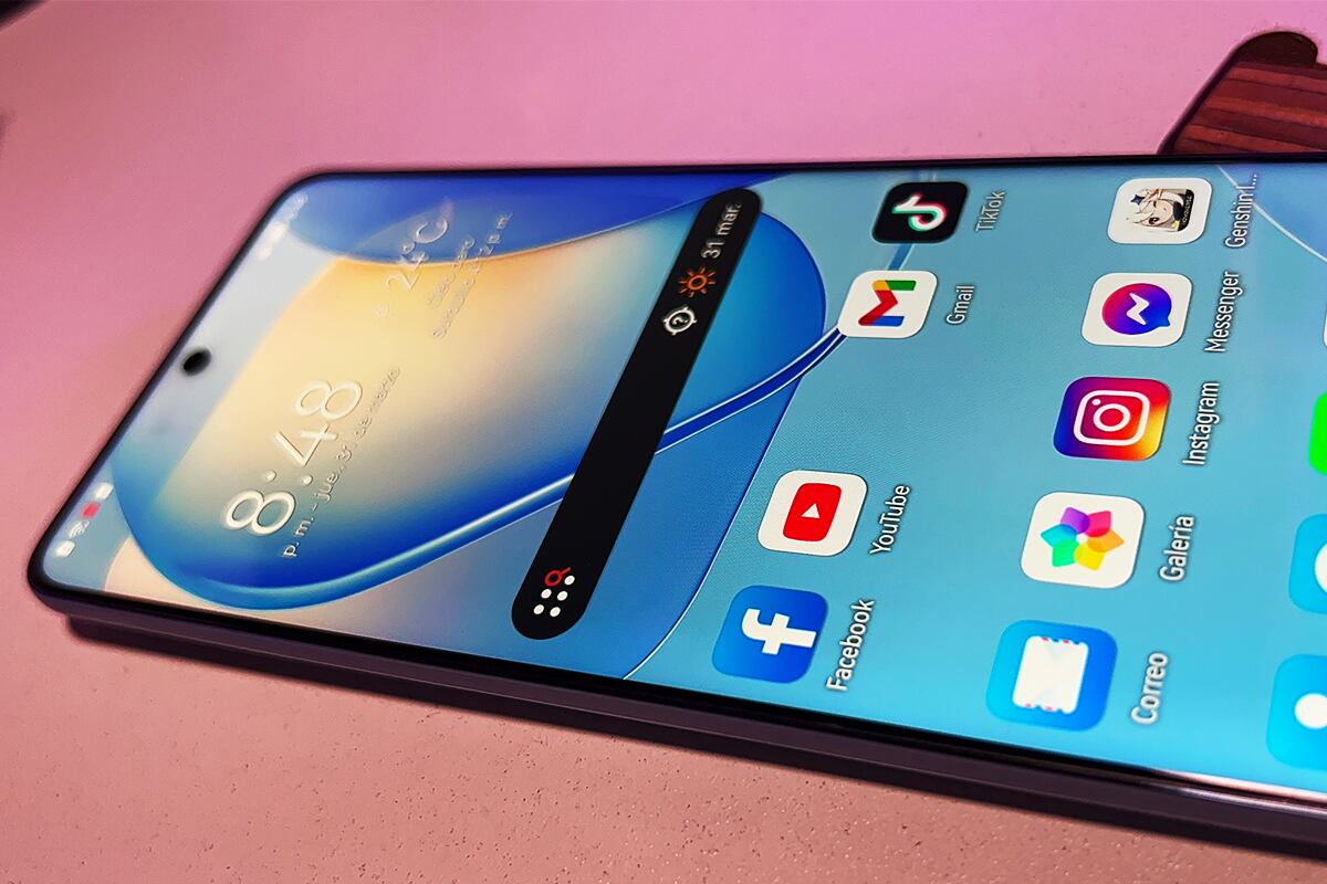 El dispositivo tiende a extender bien su pantalla en su fachada. (Foto: MAG - Rommel Yupanqui)