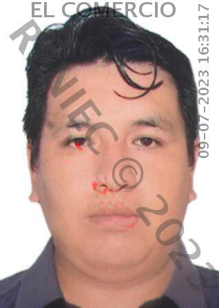 Richard Manuel Cama Peve, conductor de la cúster informal que se accidentó.