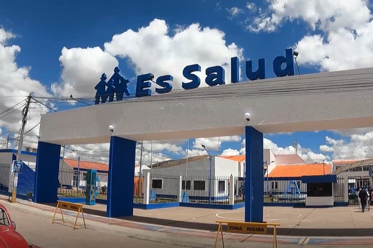 La joven fue dada de alta del nosocomio luego de su operación. Foto: EsSalud