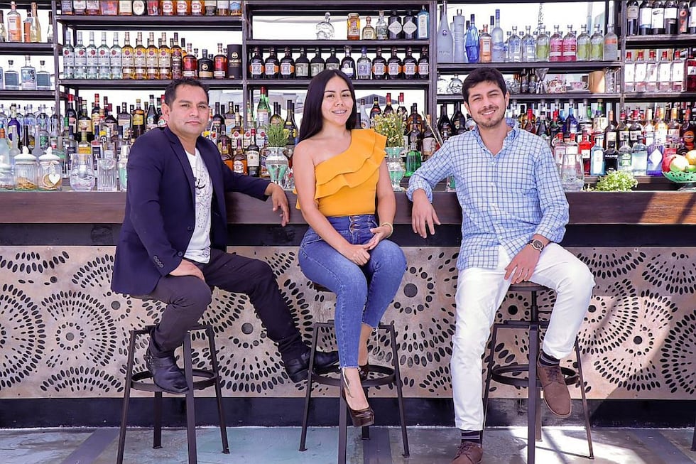 Celiz Villanueva, Patricia López y Ángel de La Torre son los creadores del concepto de este nuevo bar del Centro de Lima.