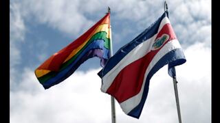 Costa Rica izó la bandera gay en la sede de su presidencia