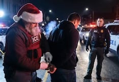 ICE lanza un polémico video con Papá Noel para promover la autodeportación de migrantes indocumentados: “lista de traviesos”
