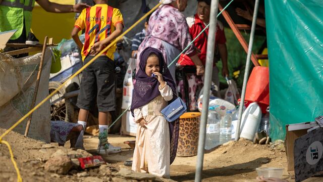 Los niños afectados por el terremoto en Marruecos retomarán las clases el lunes en tiendas e internados