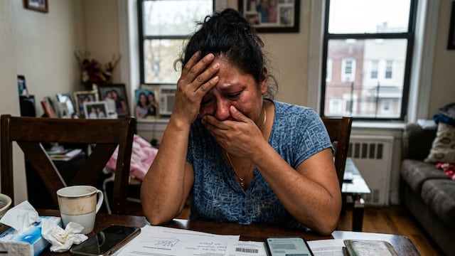 Atención, cómo denunciar una estafa en Estados Unidos: la guía oficial para consumidores y qué hacer para protegerte