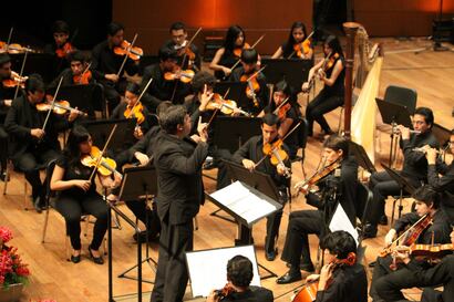 OSNJ ofrecerá concierto con pianista polaco