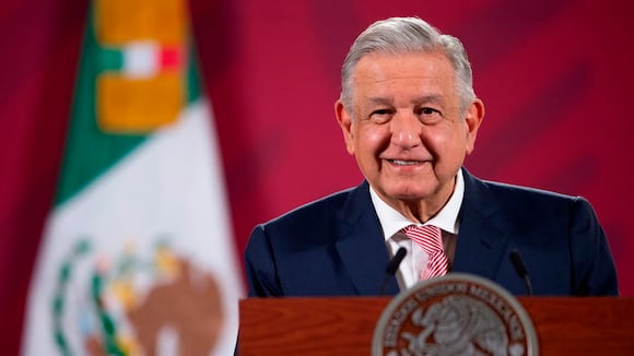 YouTube suspende cuenta que transmite a AMLO en su Mañanera (Video: El Universal).