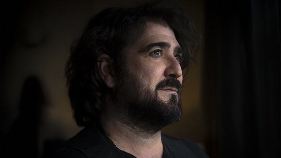 Saltar Intro | Antonio Orozco saluda al Perú