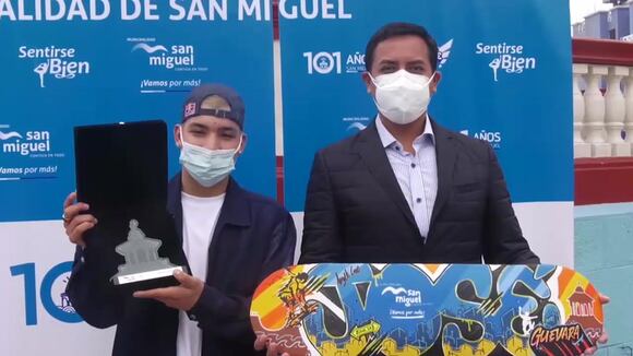 Entregan reconocimiento a skater peruano Angelo Caro de cara a su participación en Tokio