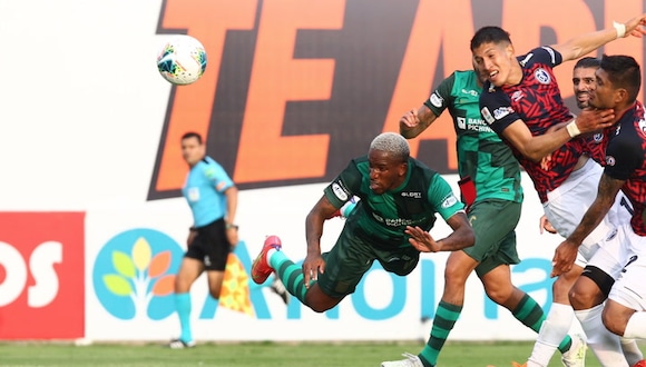 “Give me some chocolate, baby”: la hilarante narración en inglés del gol de Jefferson Farfán