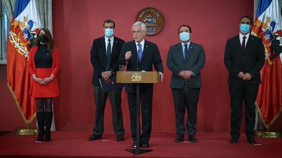 Presidente chileno declara estado de emergencia en sur del país por conflicto con mapuches