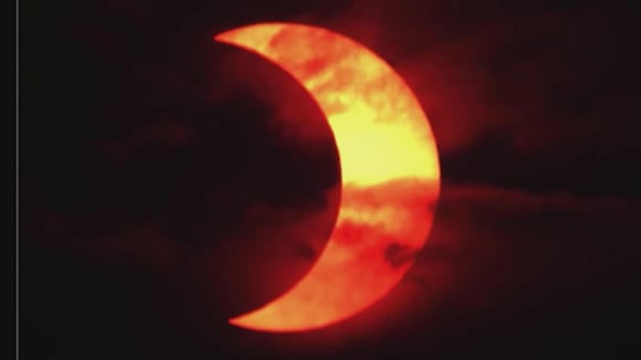 Espectacular anillo de fuego solar en el hemisferio norte