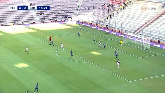 Juan Pablo Goicochea pone el 1-0 de Perú ante Paraguay. (Video: América TV)