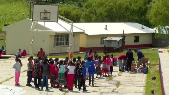 Alumnos mexicanos entre el dilema de estudiar o caer en el tentáculo del sicariato