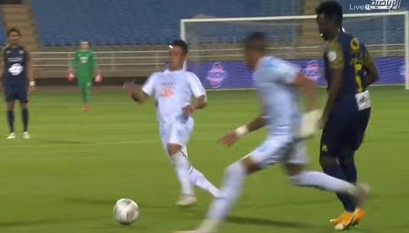 La asistencia de Christian Cueva para el 3-2 de Al Fateh vs. Al-Tawoon. (Fuente: Official Saudi Sports TV)