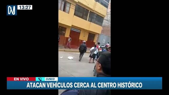 Cusco: atacan vehículos