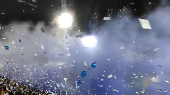 Así fue el espectacular recibimiento de la hinchada aliancista en la final de la Liga 1 2022.