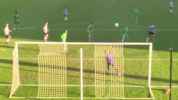 Gol de Elisha Sam puede ser nominado a los Premios Puskas