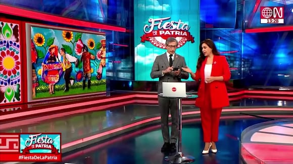 Federico Salazar lee el párrafo que Castillo no quiso leer