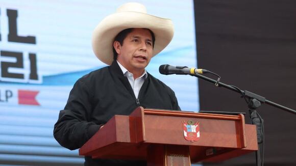 Doce periodistas de diferentes medios comparten preguntas que le harían al presidente Castillo