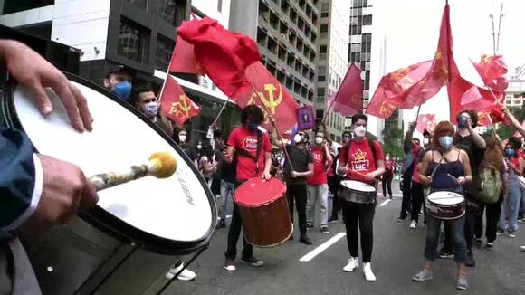 Brasil: La izquierda y el centro se juntan por primera vez en marchas contra Jair Bolsonaro