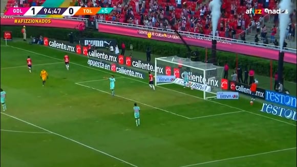 Gol Ronaldo Cisneros Para El 2-0 De Chivas Vs. Toluca