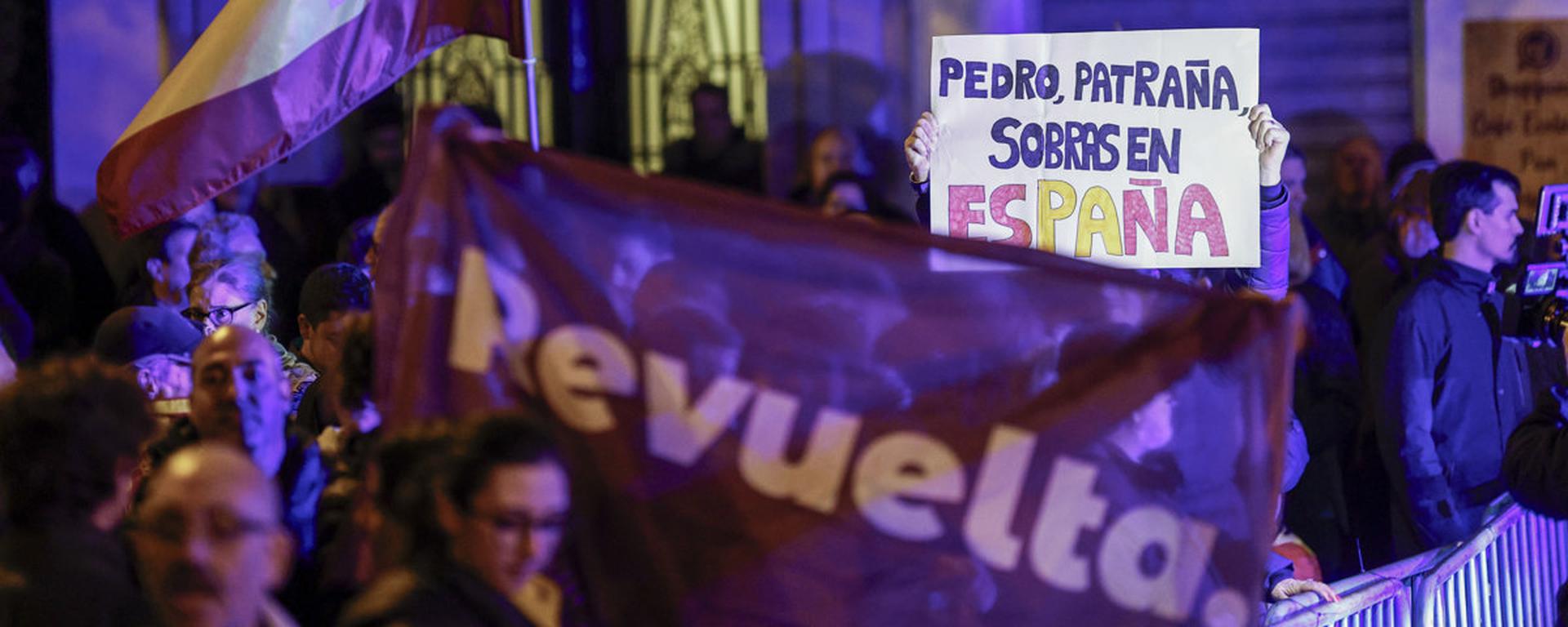 El acuerdo de Pedro Sánchez con los separatistas catalanes que ha desatado protestas en España