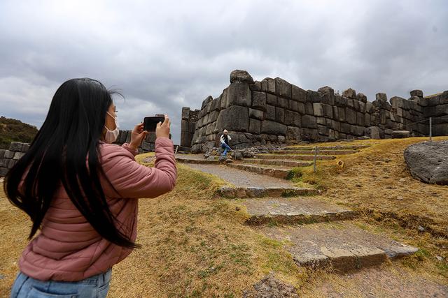 Los grupos de amigos retomaron sus planes de viaje empezando por Cusco y aprovechando la reapertura de los sitios arqueológicos. (Foto: Melissa Valdivia)
