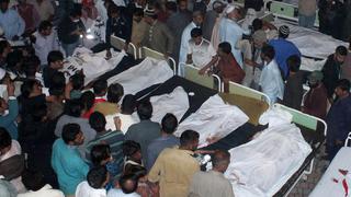 Atentado suicida deja 48 muertos y 50 heridos en Pakistán