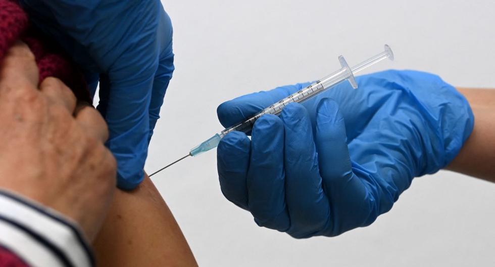 German Parliament Approves Mandatory Coronavirus Vaccination For Healthcare Workers