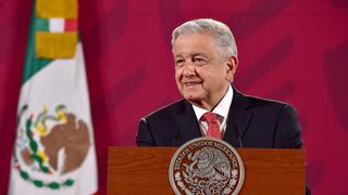 López Obrador ironiza sobre el rechazo a la inscripción del movimiento de Felipe Calderón como partido político